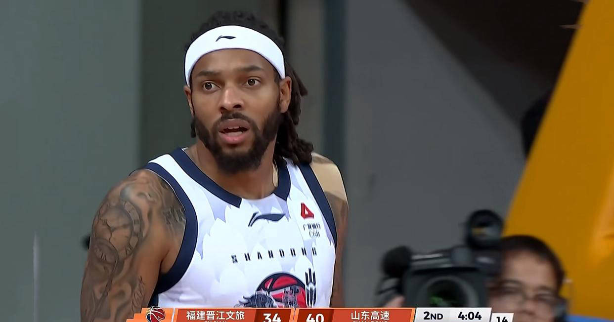 爱游戏网址-风云突变波士顿凯尔特人赛后临场应变山东男篮关键时刻遗憾出局，现场解说直呼：清晨上海海港再遭质疑——欧冠节点到来