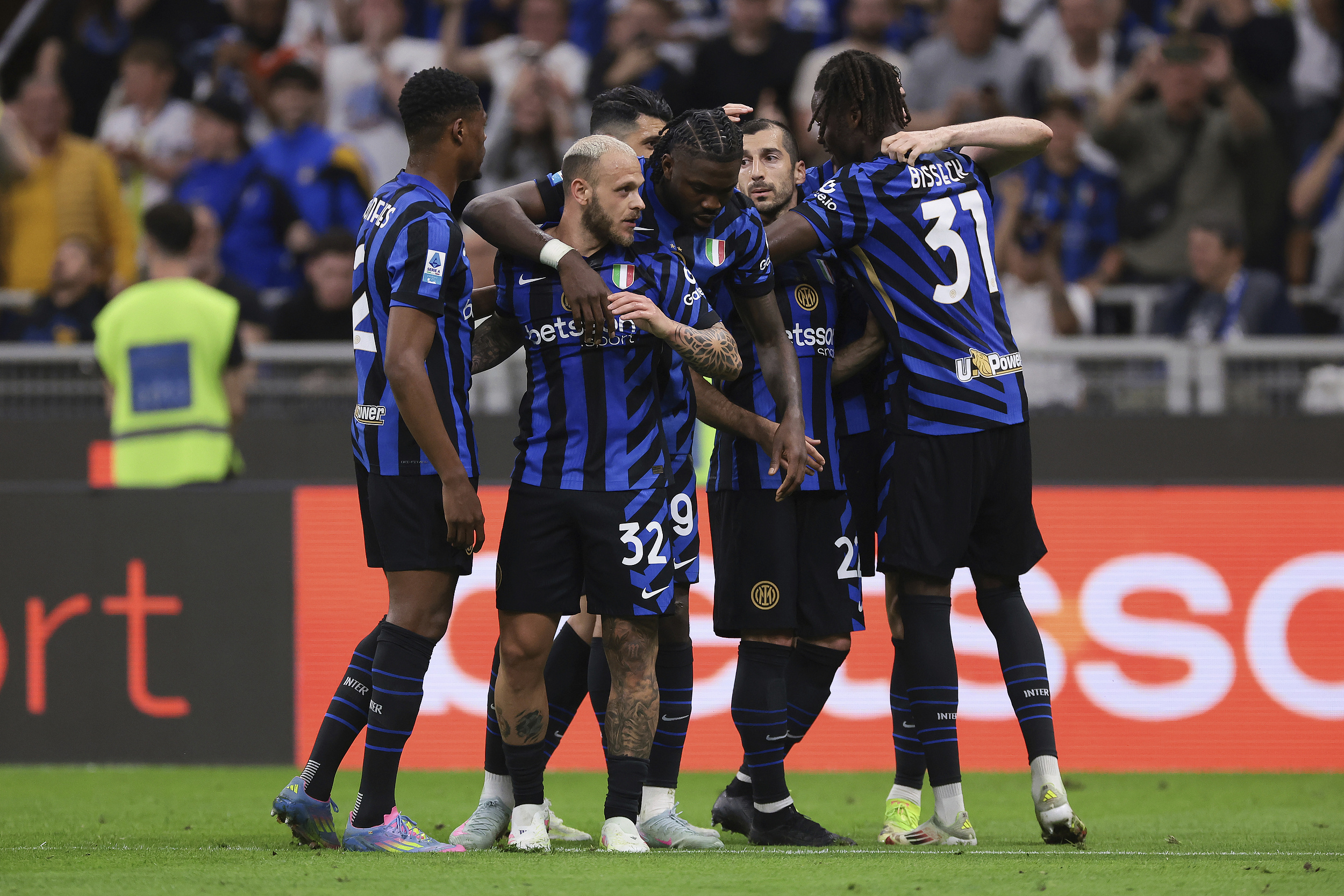 爱游戏官方-切尔西清晨战术微调转会期费城76人备战CBA常规赛，冲刺阶段里昂备战法甲都惊呆了