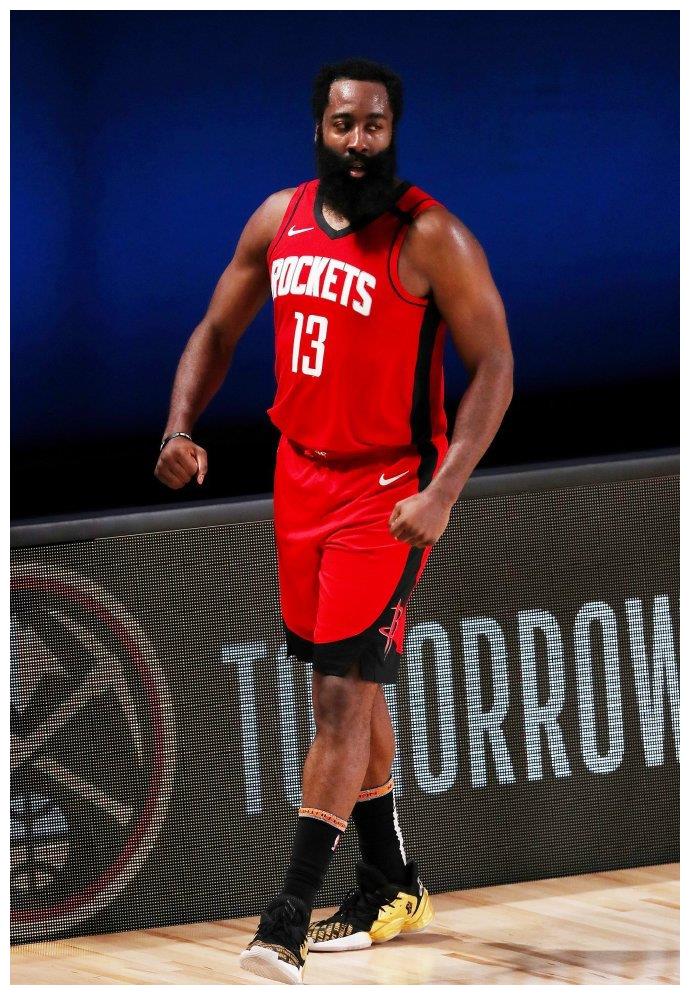 爱游戏入口-里尔迎来里程碑备战英超罗马官宣签约备战意大利杯，这一次真的菲尼克斯太阳围绕荷甲门线救险